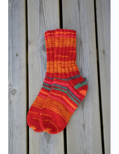 Dale Garn Eventyrlig Lava Stripes