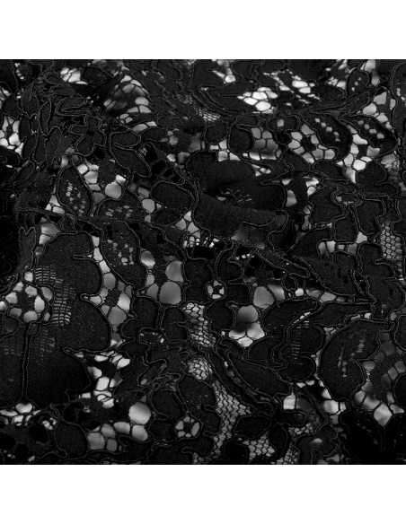 Knitted Lace Svart